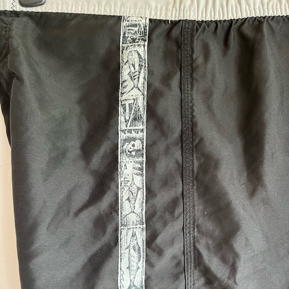 Salt life mens swim trunks, medium, black with gray trim, elastic waist - Picture 8 of 11